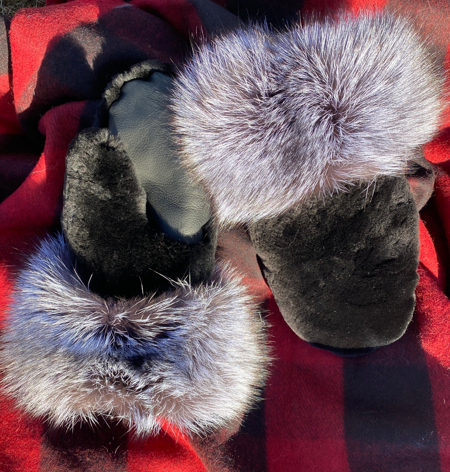 Sheared Beaver Short Mittens