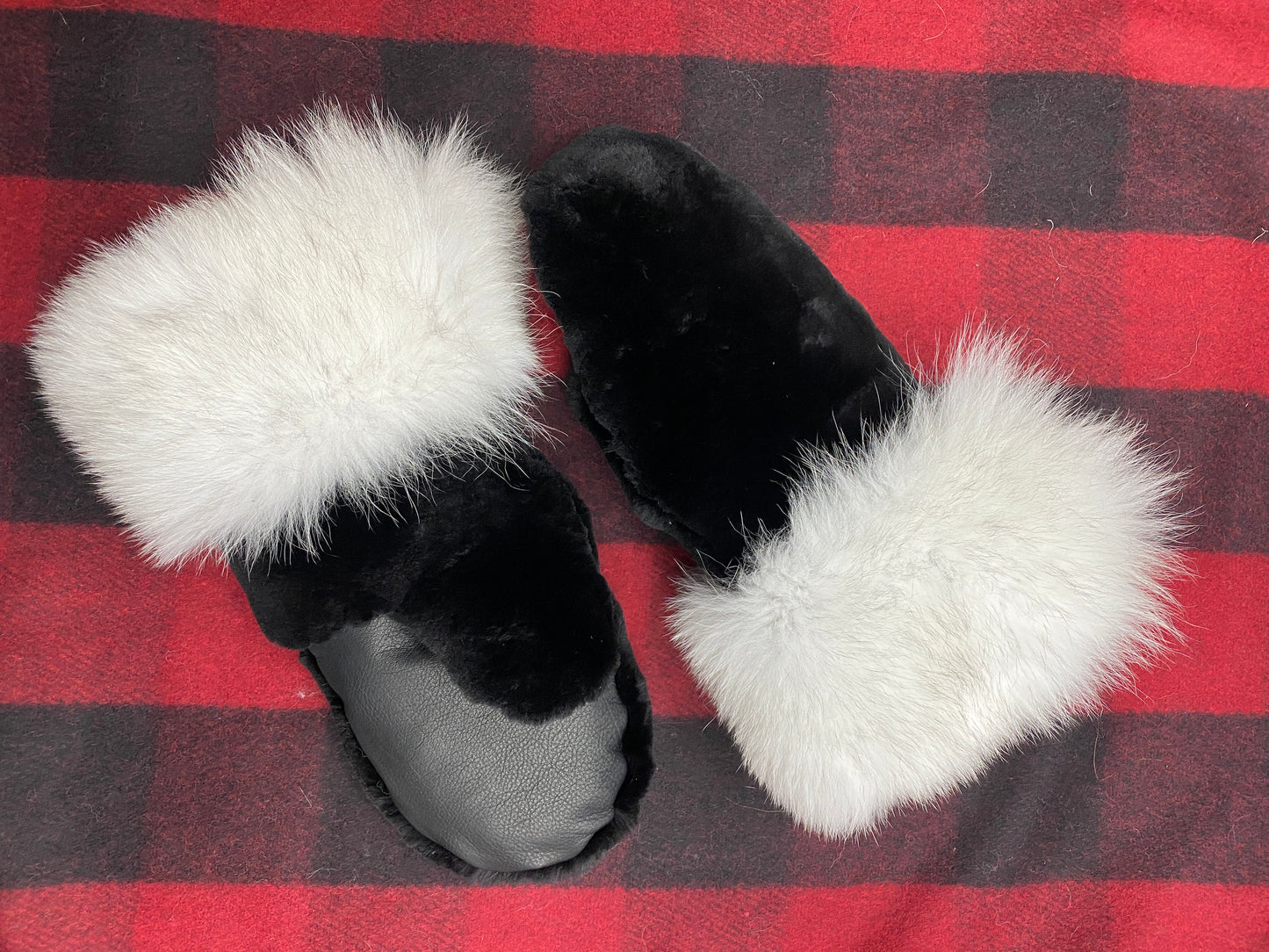 Sheared Beaver Short Mittens